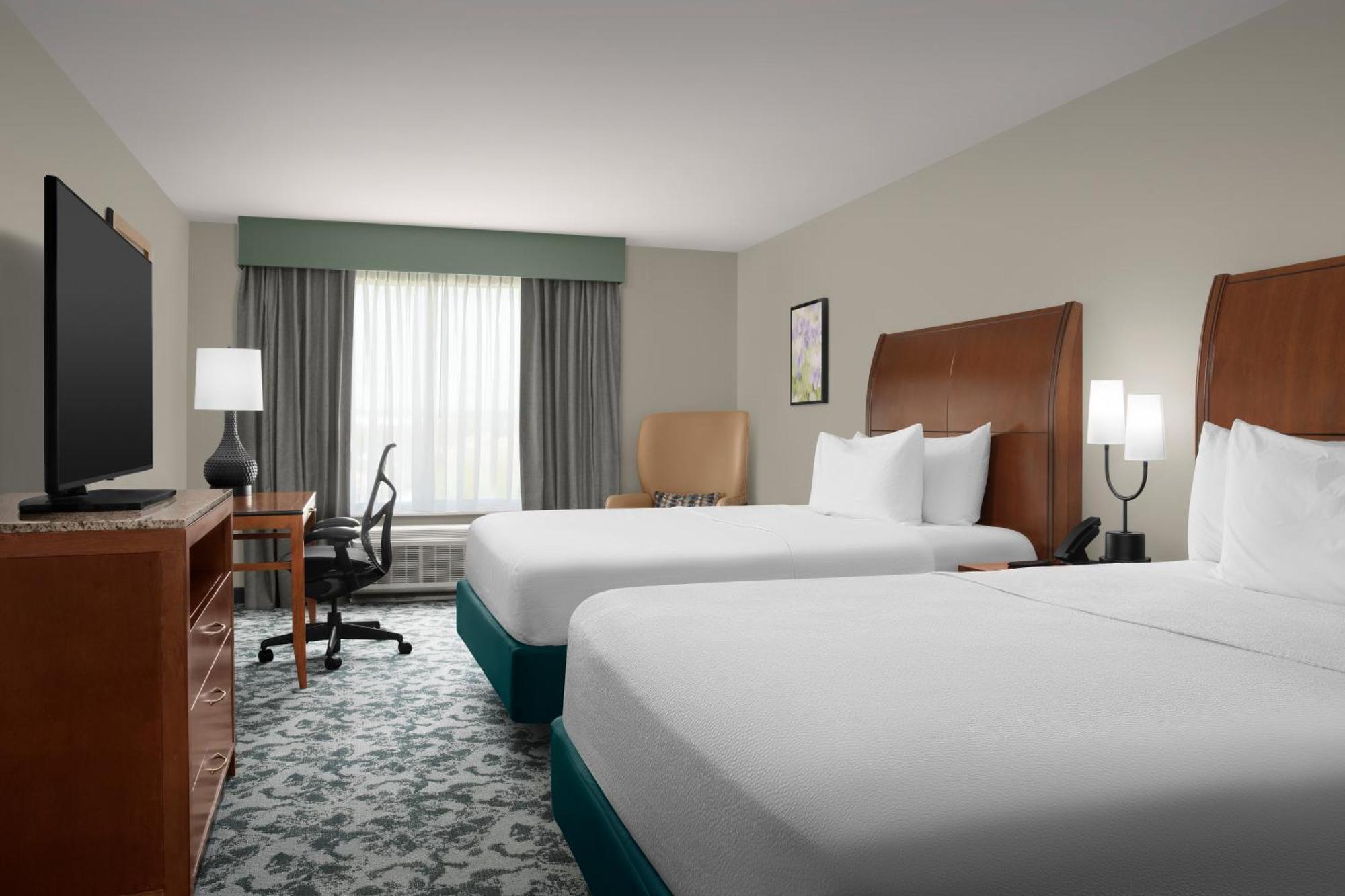 Hilton Garden Inn Hoffman Estates Exterior photo