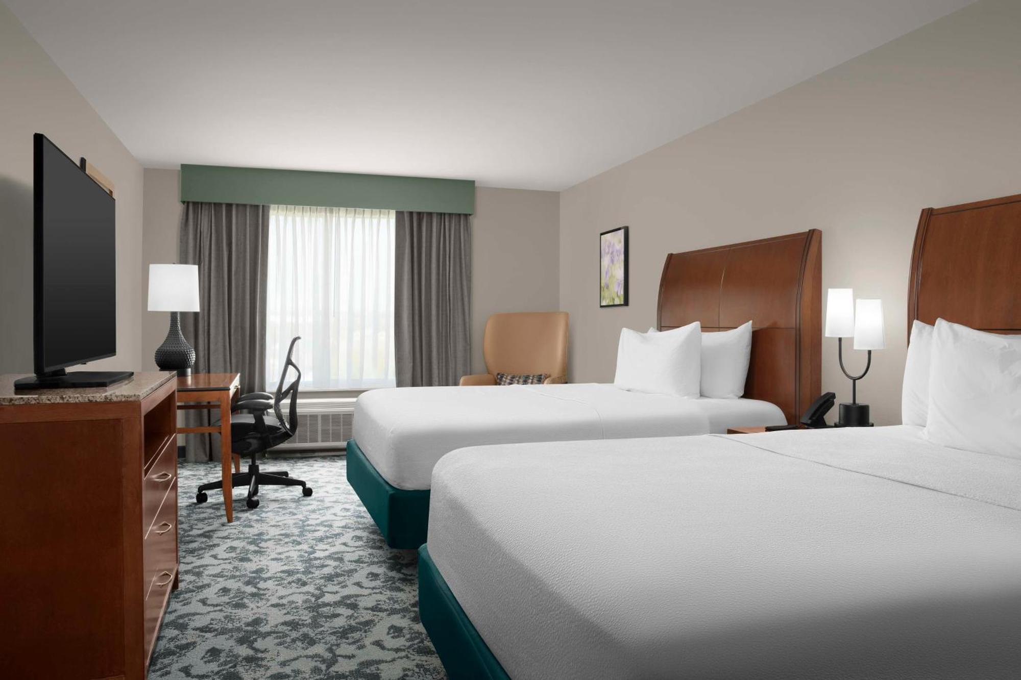 Hilton Garden Inn Hoffman Estates Exterior photo